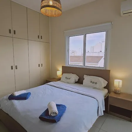 Amphora Apartment *