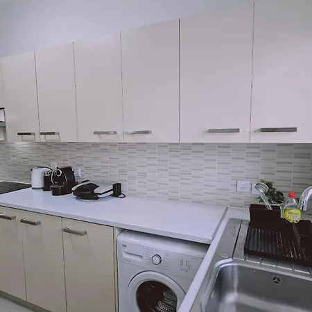 Apartament Amphora Larnaca